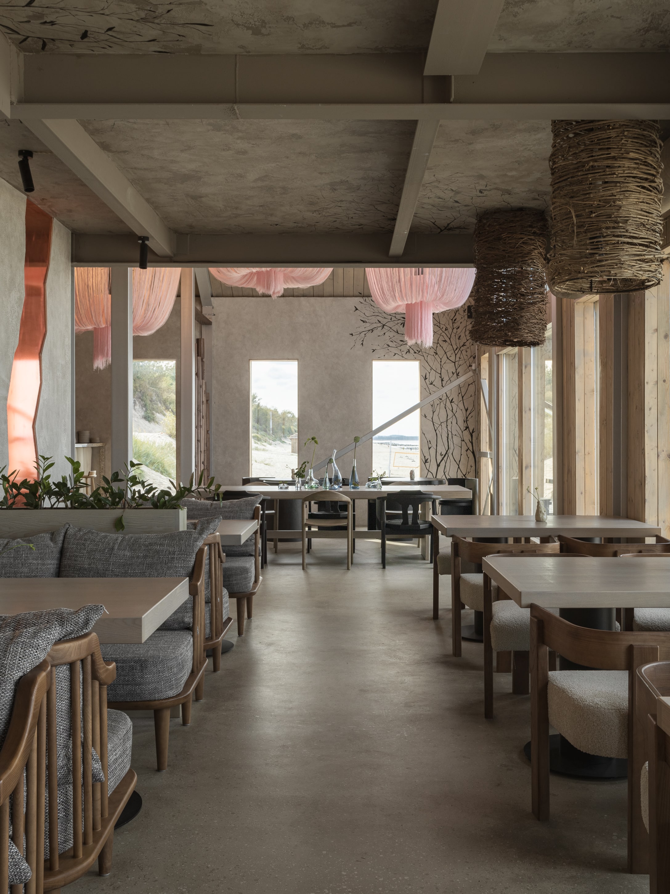 M-rest, ресторан на берегу Балтийского моря. Be Interno