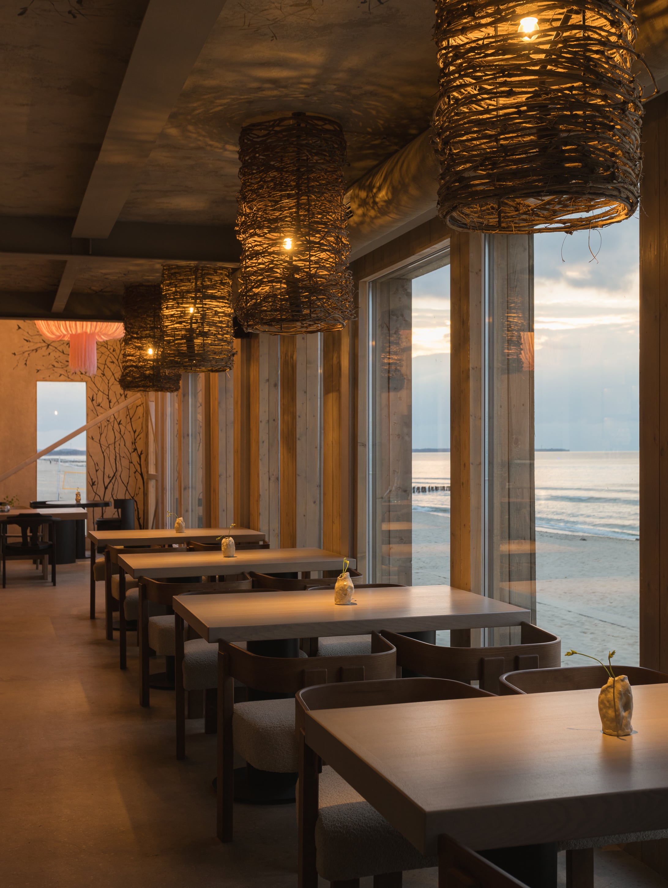 M-rest, ресторан на берегу Балтийского моря. Be Interno