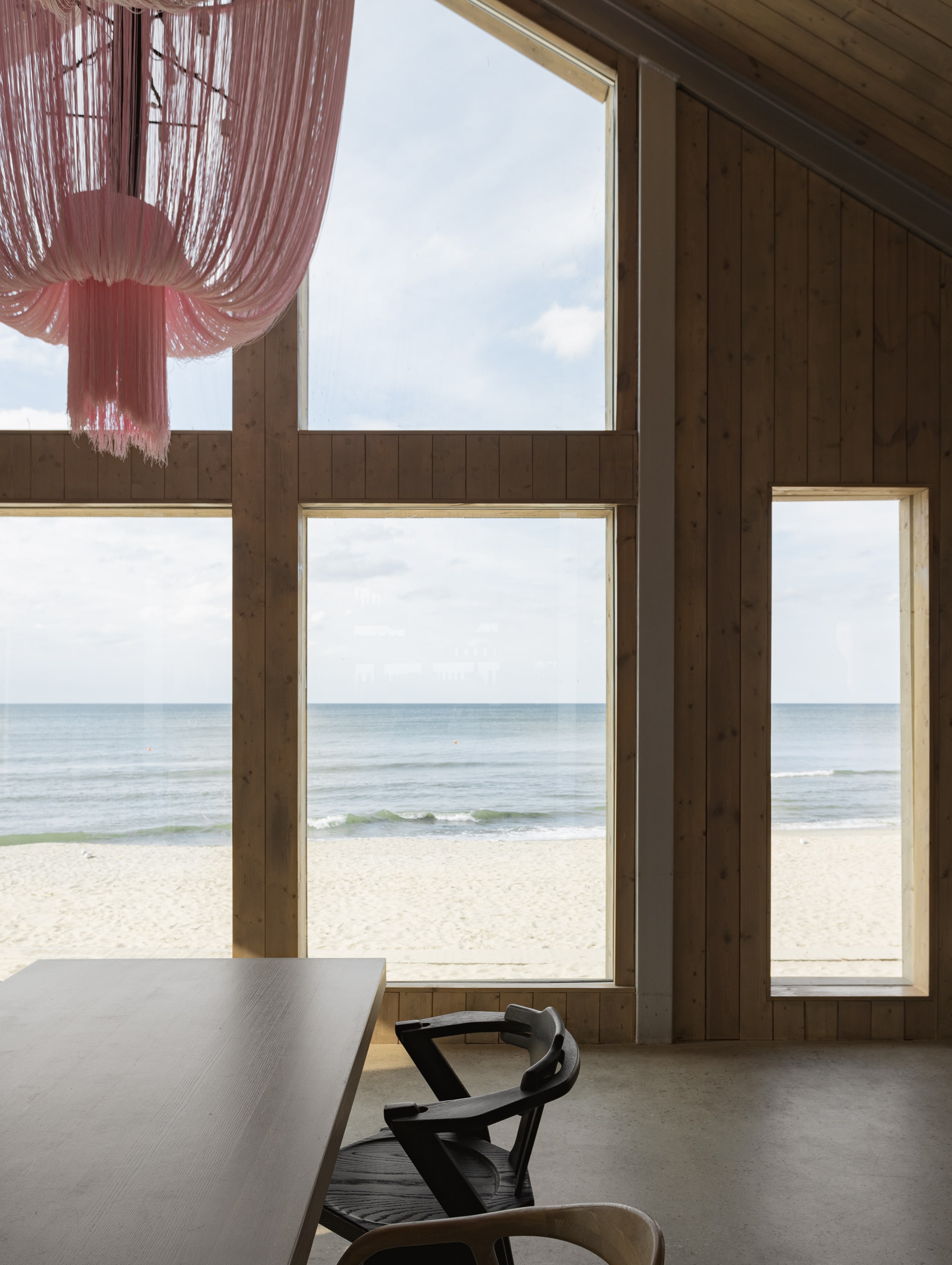 M-rest, ресторан на берегу Балтийского моря. Be Interno