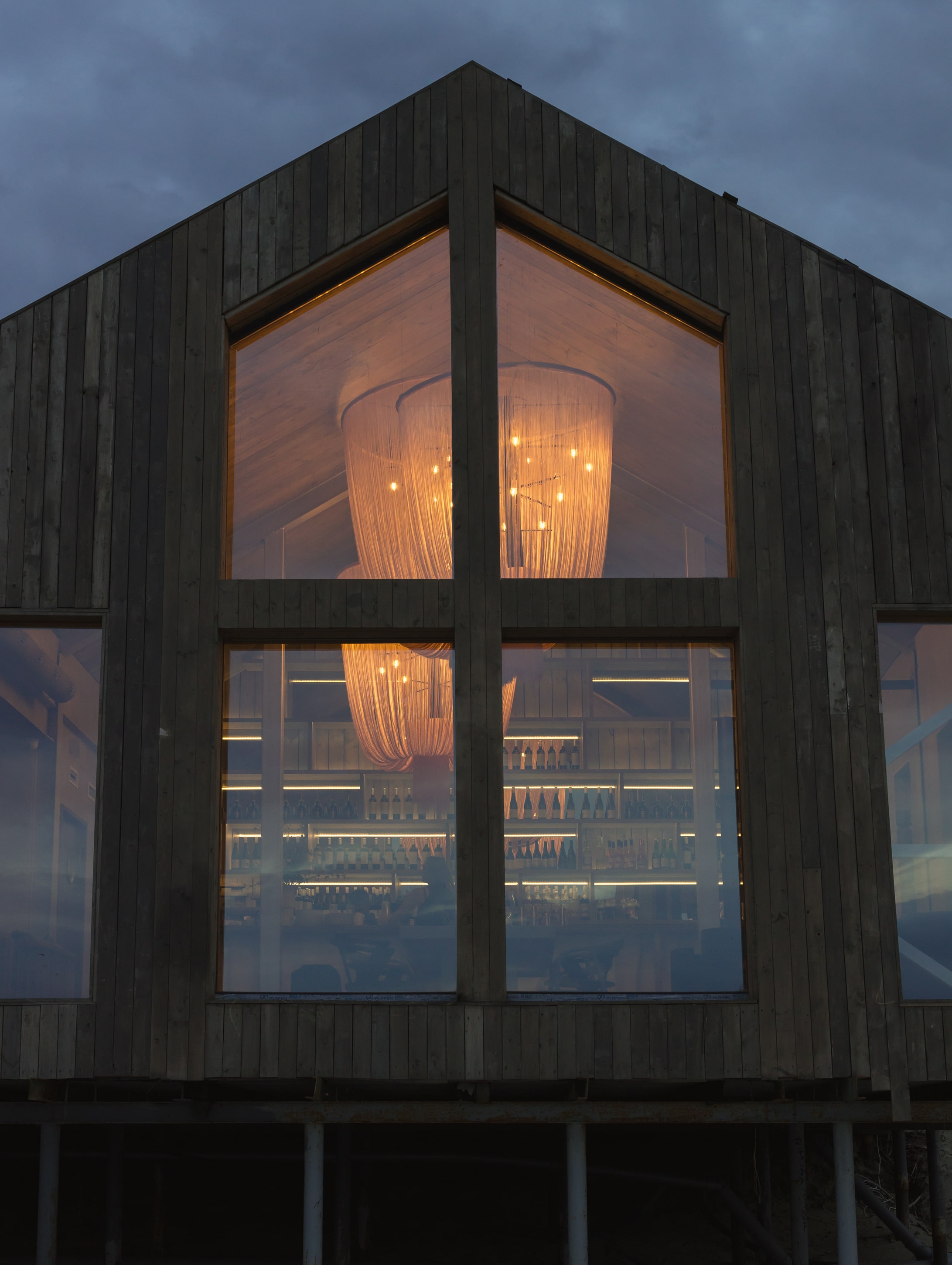 M-rest, ресторан на берегу Балтийского моря. Be Interno