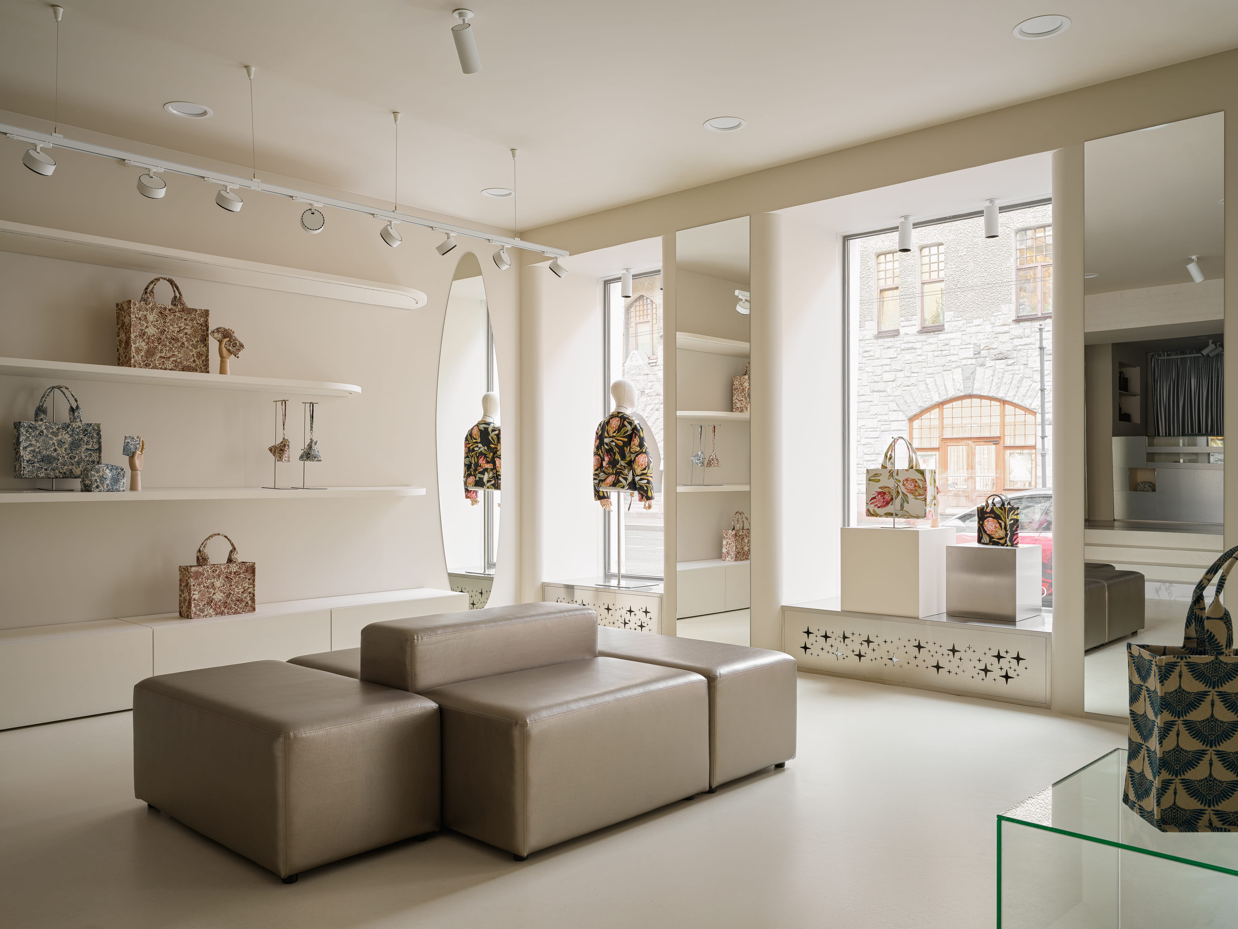 Бутик Бренда VUA-LYA в Санкт-Петербурге. Be Interno